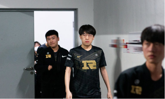 稳定输出 稳定输出